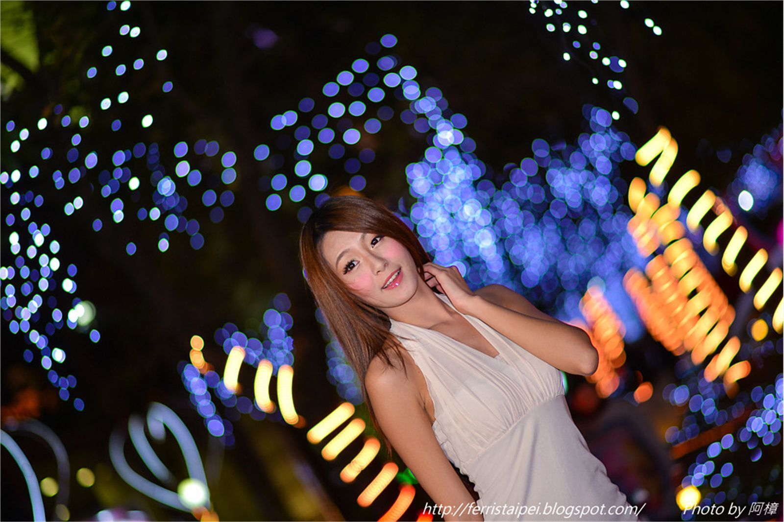 Beautyleg女神-小雪 Winnie台南耶诞夜拍